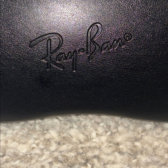 Authentic Ray-Ban Black Leather Hard shell Case - to protect glasses - Picture 2 of 7